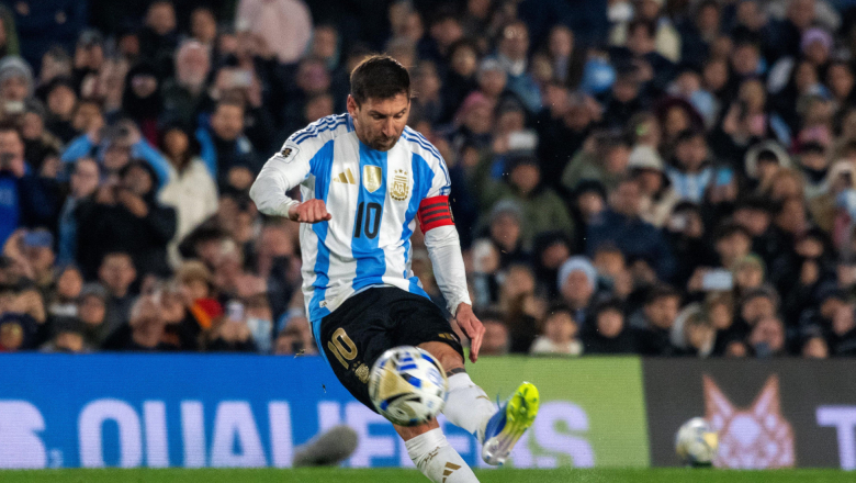 Lionel Messi casts doubt over 2026 World Cup participation: 'At worst, I&rsquo;ll be there watching' - Ảnh 1