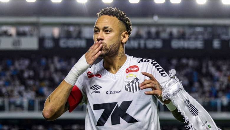 Neymar in tears after saving Santos from relegation - Ảnh 1