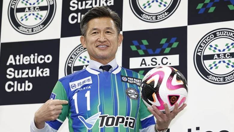 Who is the oldest active professional soccer player? Top 10 ageless stars still on the pitch - Ảnh 1