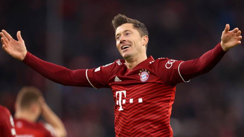 Top 10 players with the most Golden Boots: Messi and Ronaldo outshine the rest - Ảnh 1