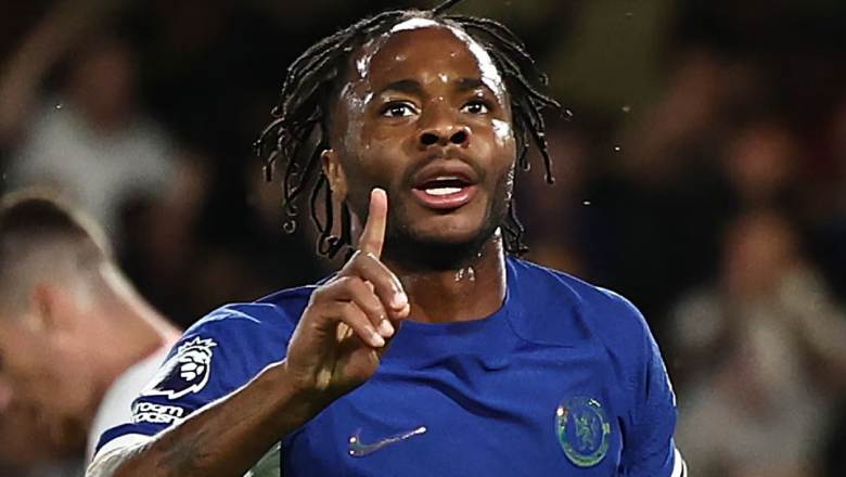 Who is the most hated soccer player? Ranking the 10 biggest villains in football - Ảnh 2