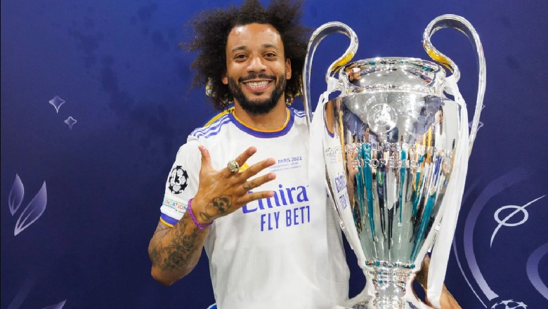 Football players who retired in 2025: Barcelona&rsquo;s villain and club legend on the list - Ảnh 4