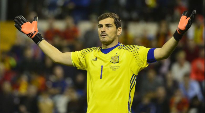 How many trophies has Iker Casillas won?  - Ảnh 2