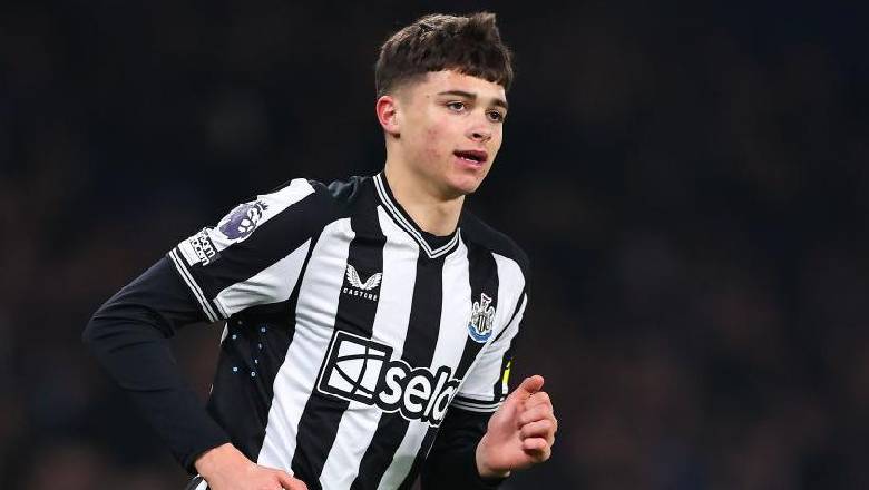 10 youngest football players to score in Premier League: 2 Arsenal's prospects, a future Ballon d&rsquo;Or winner - Ảnh 1