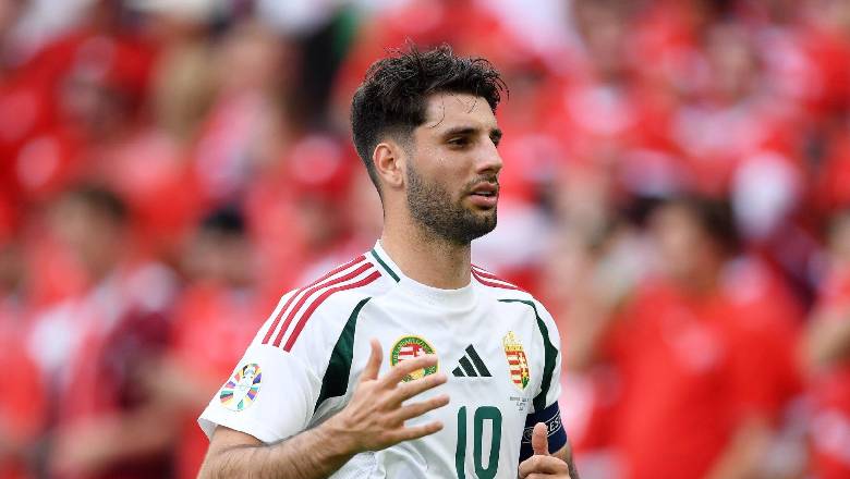 Ranking the best Hungarian football players ever: A long road ahead for Szoboszlai - Ảnh 2