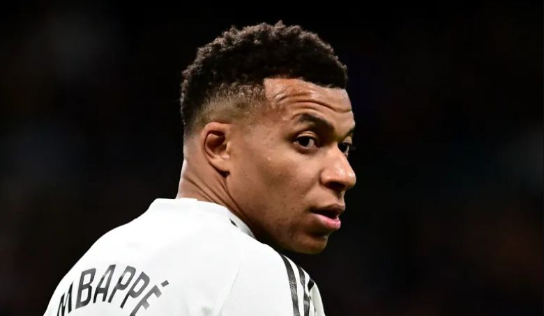 10 football players with the most aura in the word: McTominay&rsquo;s transformation, hats off to Yamal - Ảnh 4