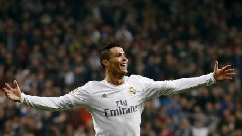 Cristiano Ronaldo's top 10 goals at Real Madrid: The &lsquo;Calma&rsquo; at Camp Nou, his nightmare for Evra and Ferguson - Ảnh 3