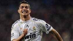Who has the most perfect hat tricks in football history? The record Messi cannot match Ronaldo